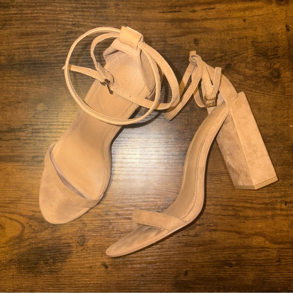 ASOS Tan Suede Block Heel Sandals - 9 US